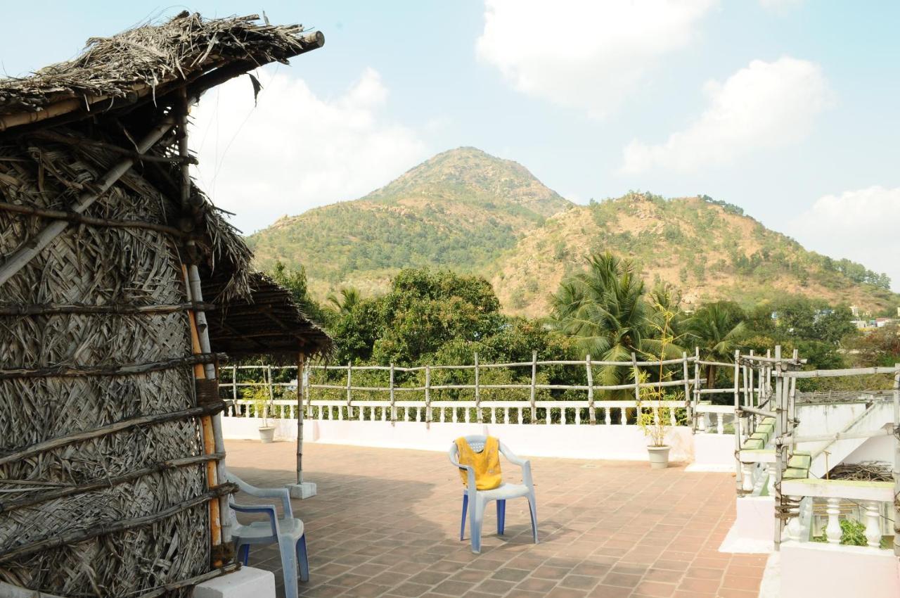 Arunachala Ramana Home Tiruvannāmalai エクステリア 写真
