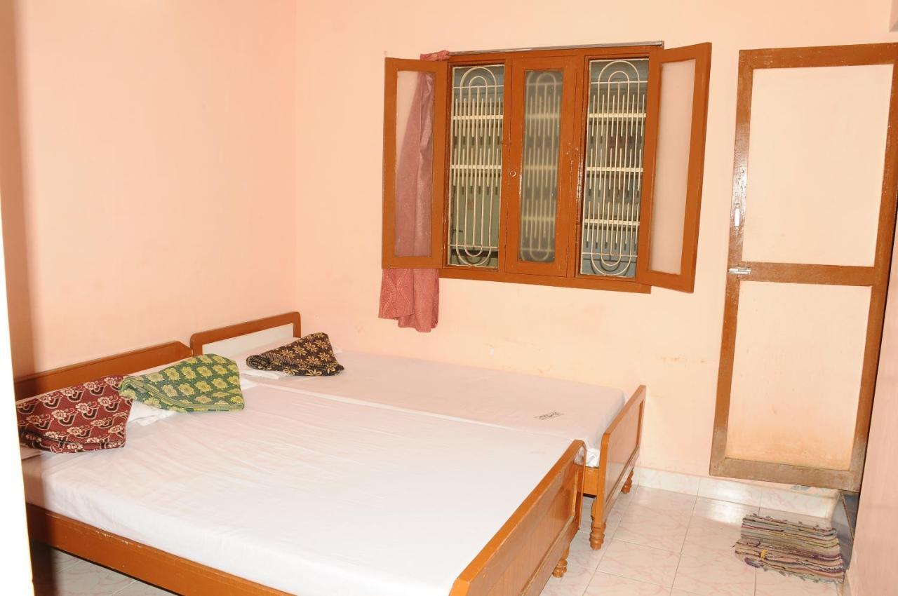 Arunachala Ramana Home Tiruvannāmalai エクステリア 写真